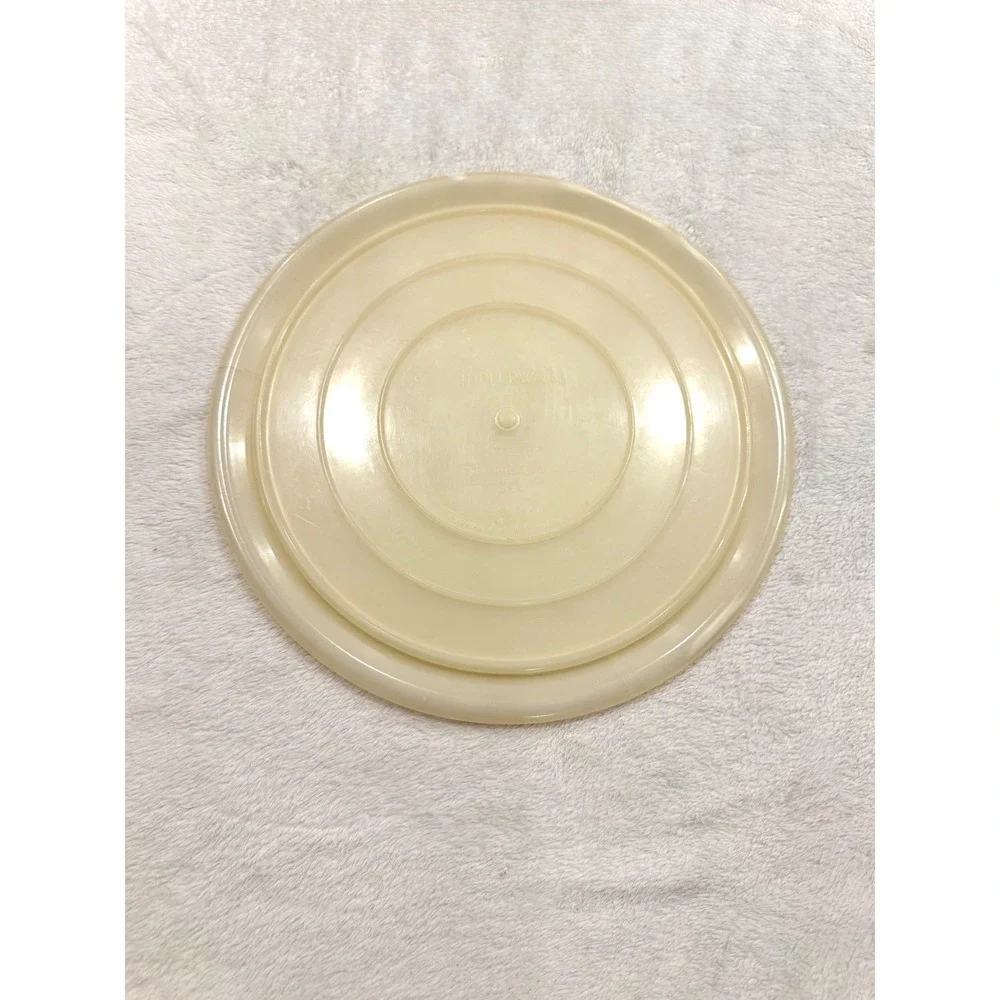 Vintage Tupperware Cream Round Replacement Lid Tupper Seal 215-17 11.5‎ Inch